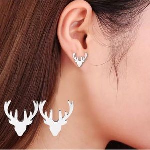 ☀️ Silver Antlers Stud Earrings 🦌